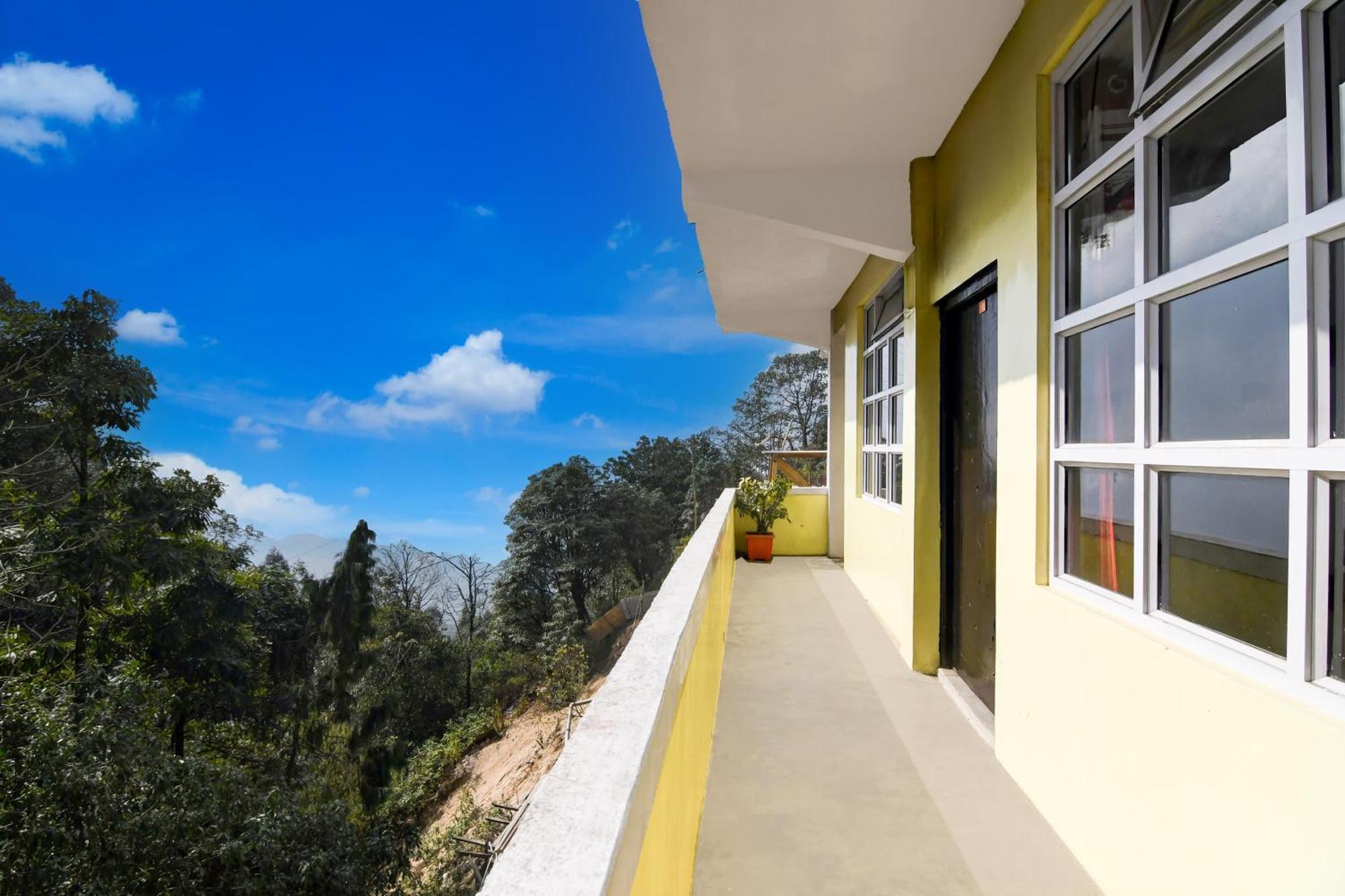 Super Hotel O Ghoom Formerly Aps Homestay Ghum Екстер'єр фото